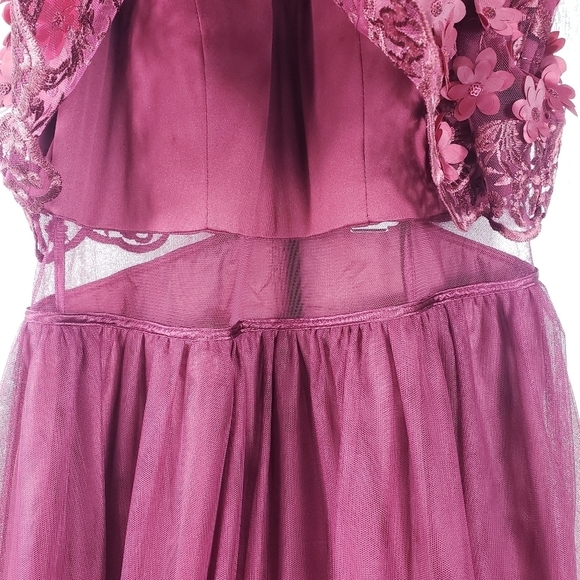 New teeze me burgundy lace flower spaghetti strap formal dress women's size 14 - Picture 4 of 16